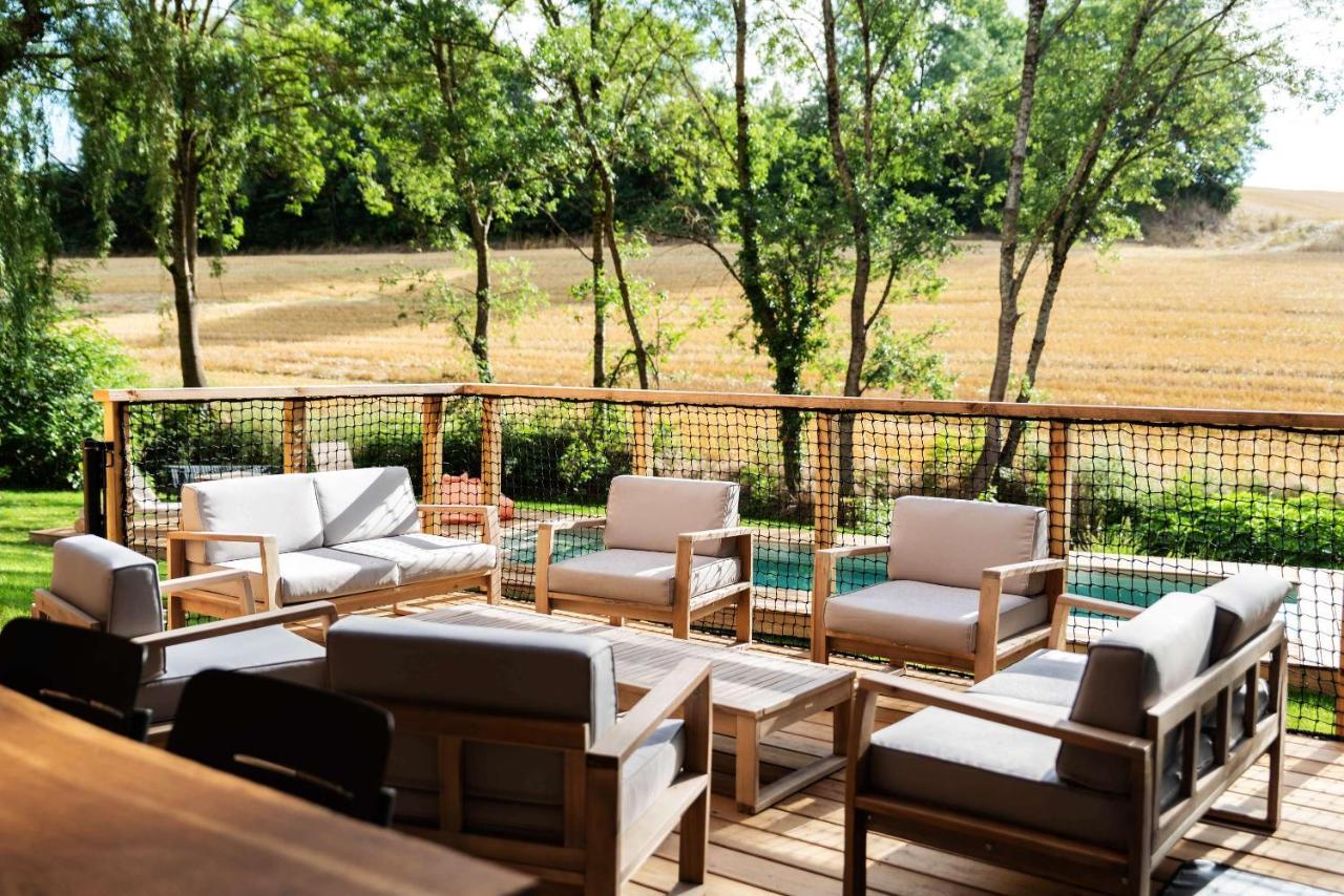 Dans Les Arbres Bed & Breakfast Lanta Екстериор снимка